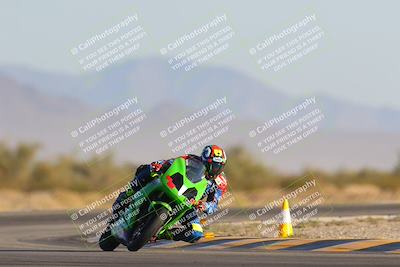 media/Dec-09-2023-SoCal Trackdays (Sat) [[76a8ac2686]]/Turn 15 Set 1 (230pm)/